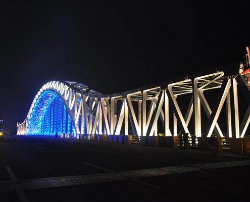Lineart Lighting linear light for bridge